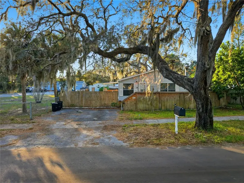 1205 Calvary Rd, FL