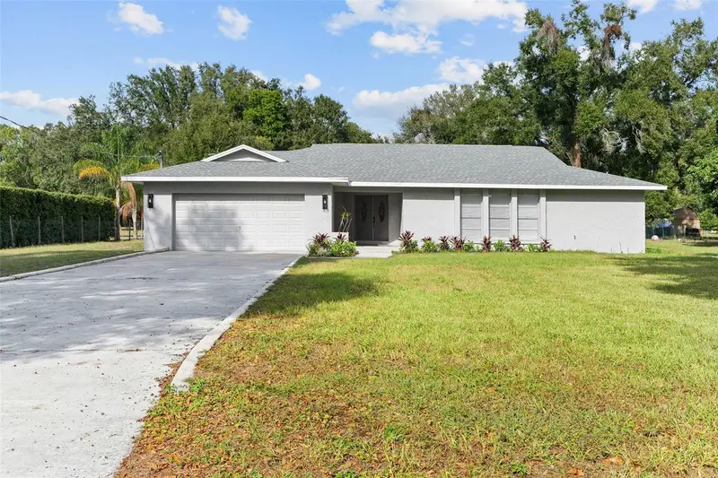 1106 Hummingbird Ln, FL