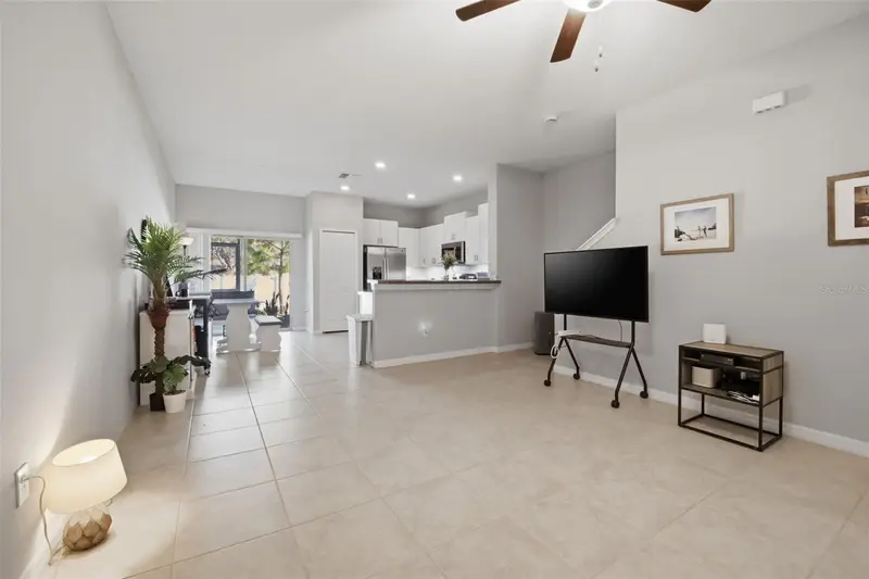 4459 Globe Thistle Dr, FL
