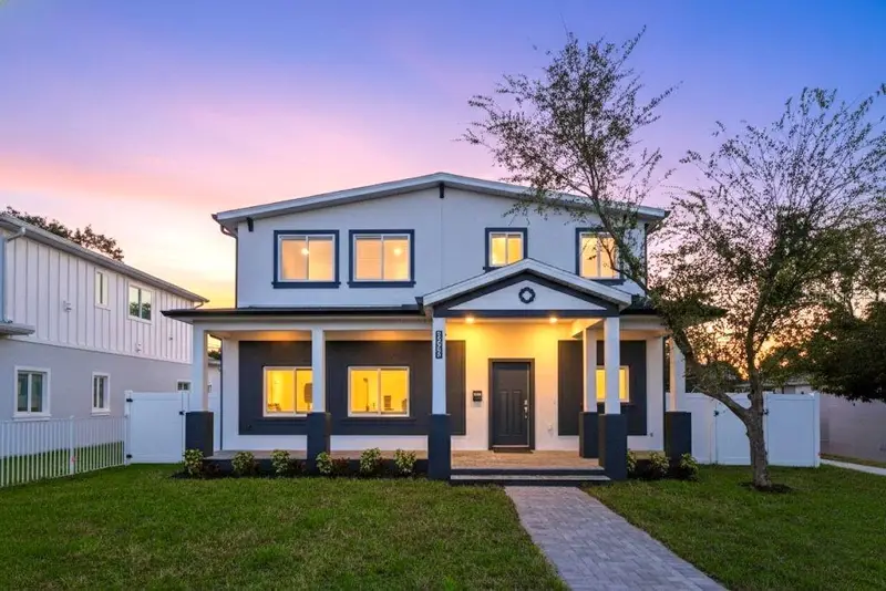 2540 34th Ave N, FL
