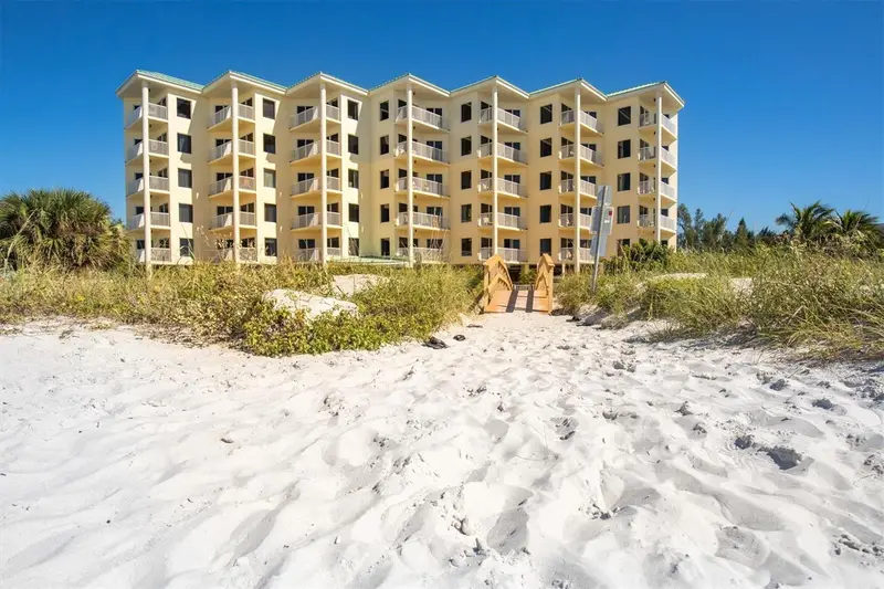 12000 Gulf Blvd #207n, FL