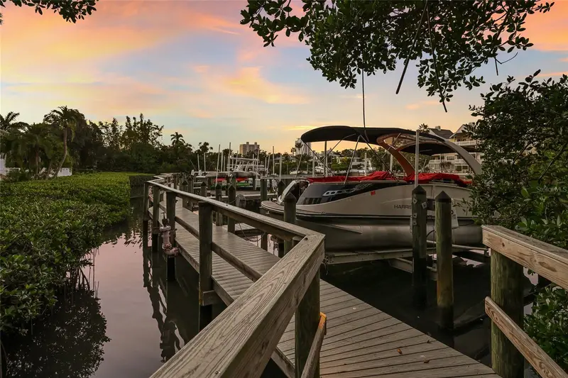 1749 Lincoln Park Cir, FL
