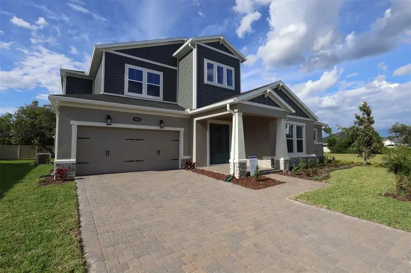 984 Hawksnest Pt, FL