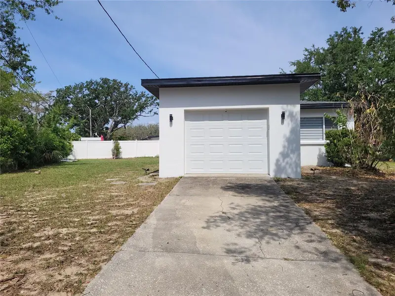 105 Forest Park Ave, FL