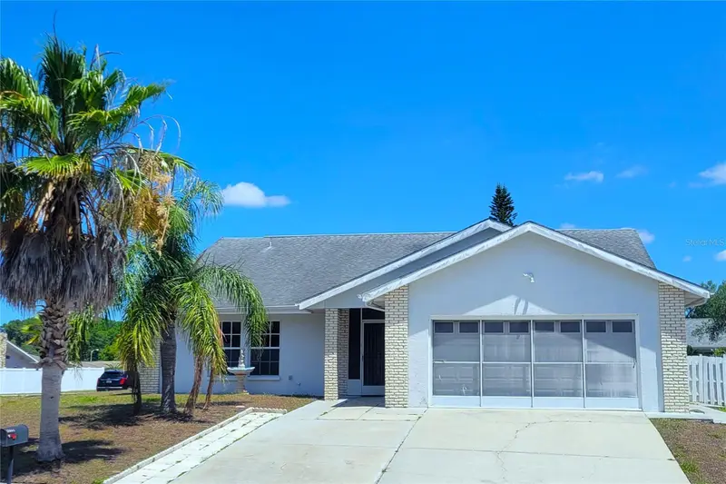 18664 White Pine Cir, FL