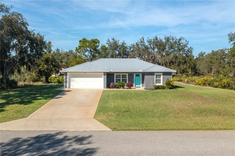 233 Oxbow Dr, FL