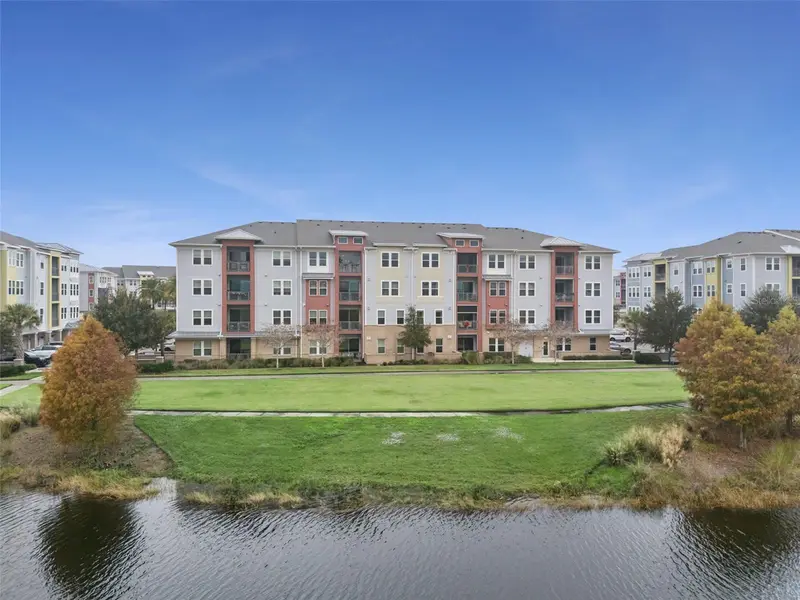 7565 Laureate Blvd #3304, FL