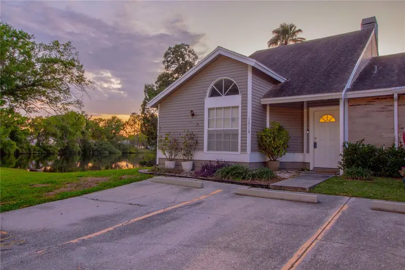12718 Wood Trail Blvd, FL