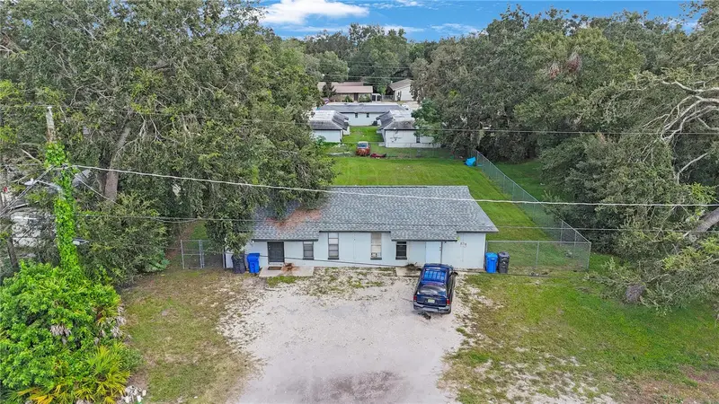 1517 E 142nd Ave, FL