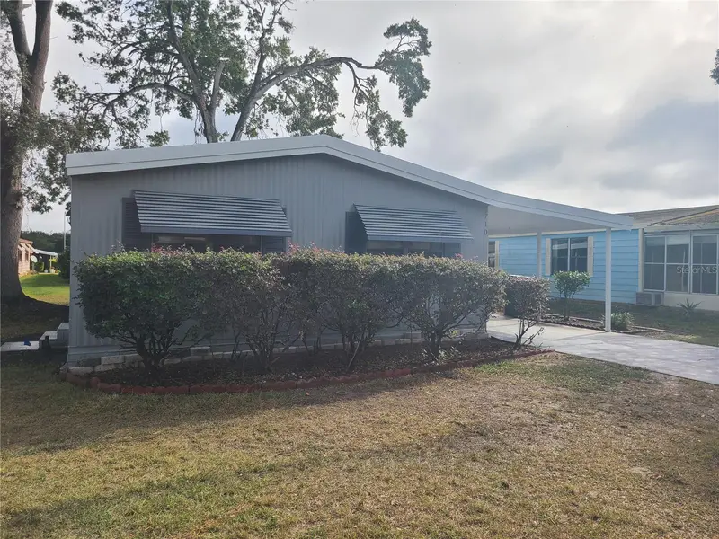710 Coachman Dr, FL
