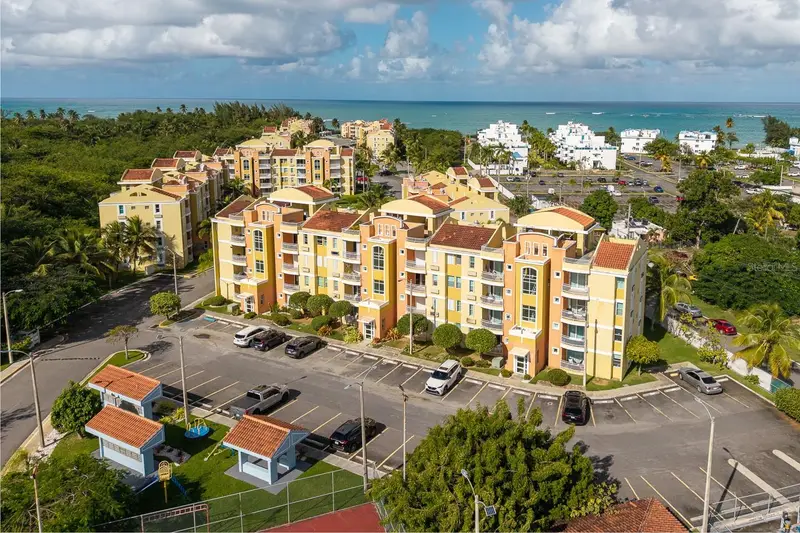 Villas Del Mar Mediana Alta, PR