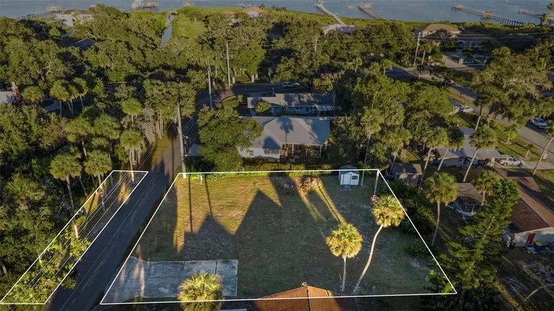 120 Hamilton Rd, FL