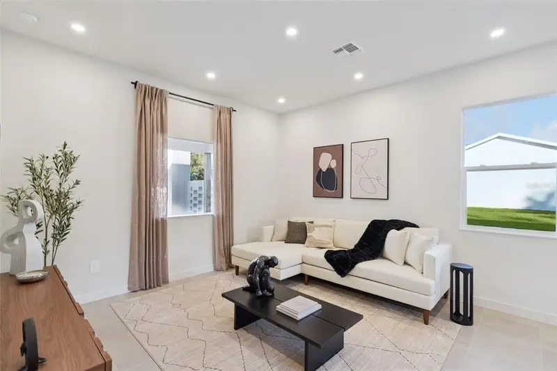 455 Skyfield Ct, FL