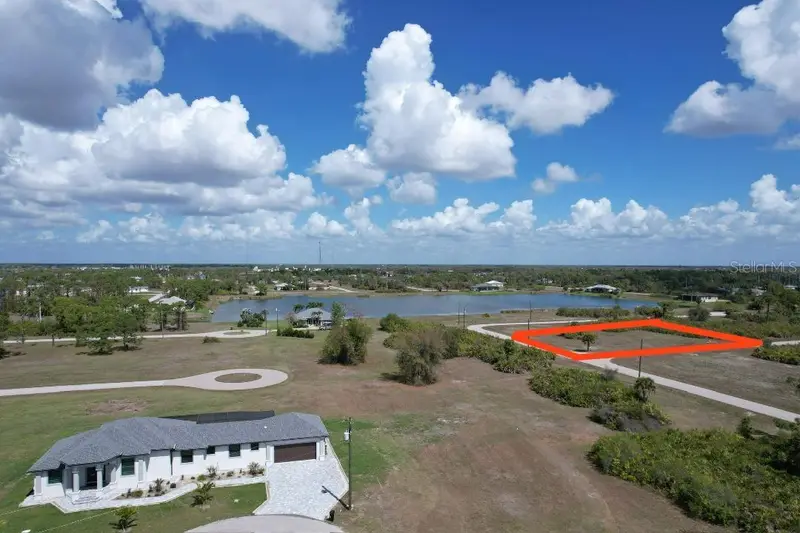 15 Windward Ln, FL