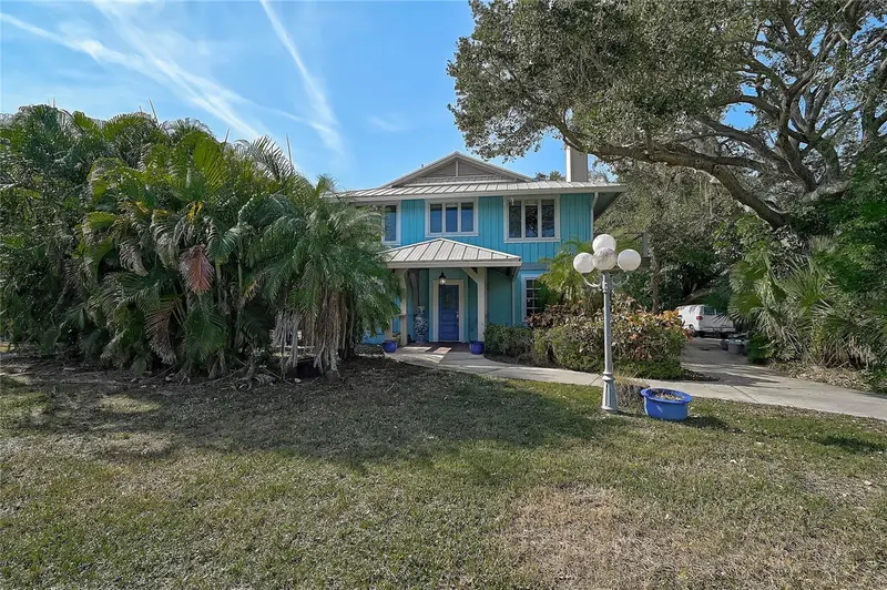 678 Faith Ave, FL