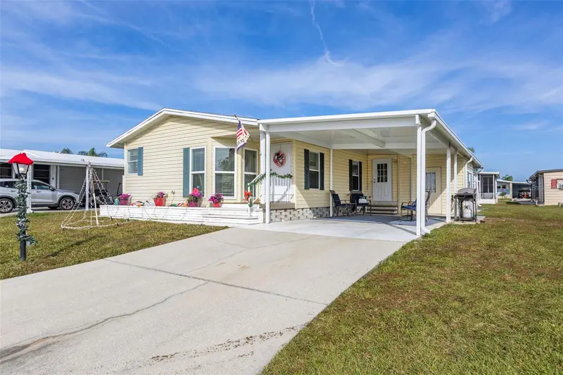 512 La Playa Cir, FL