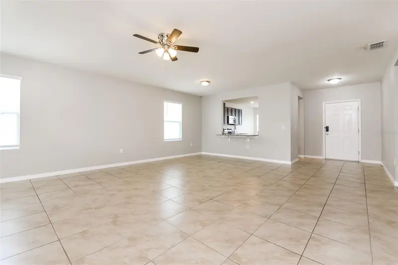 571 Autumn Stream Dr, FL