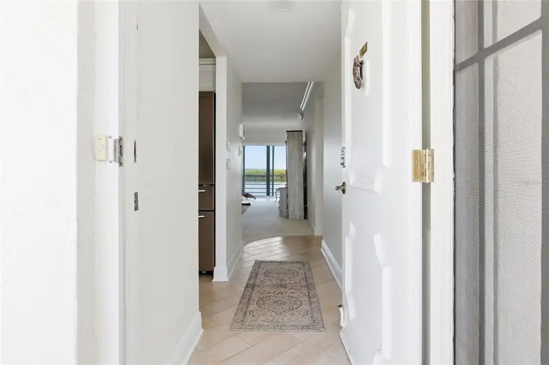 4420 Exeter Dr #303, FL
