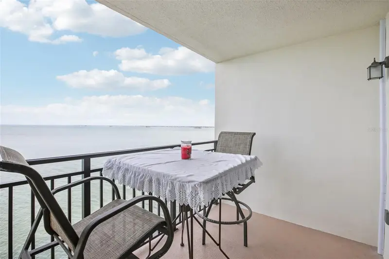 9 Haig Pl #704, FL