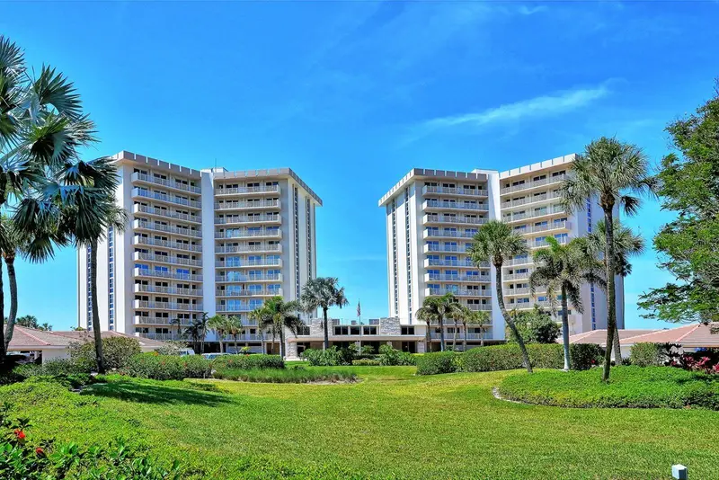 2301 Gulf Of Mexico Dr #12n And 11n, FL