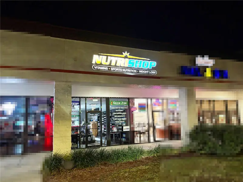 3240 Lithia Pinecrest Rd, FL