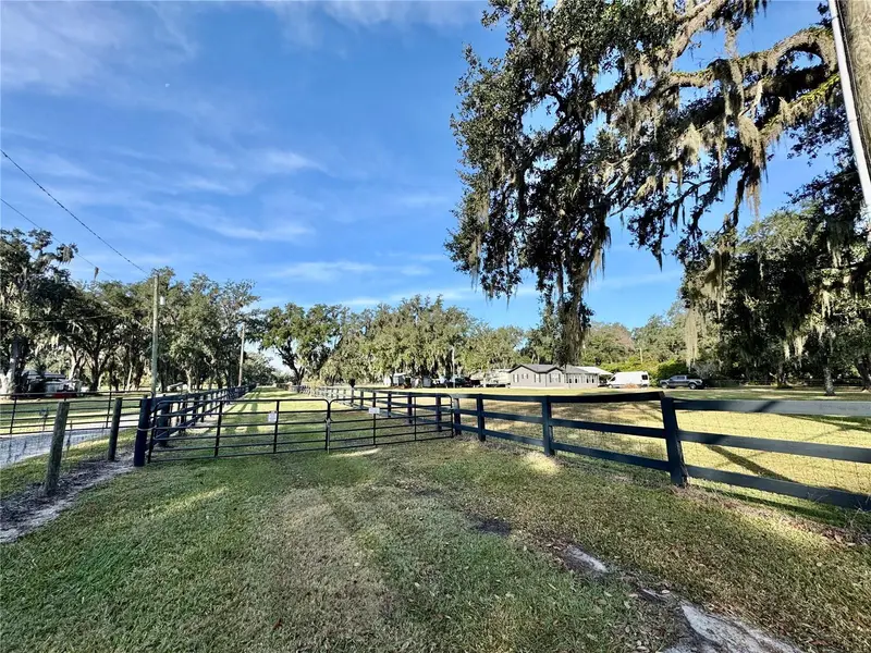 2909 N Wilder Rd, FL
