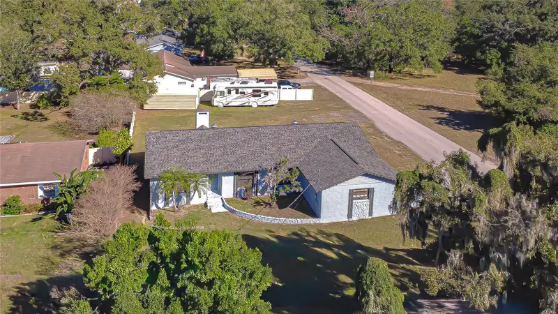 2109 Lithia Pinecrest Rd, FL