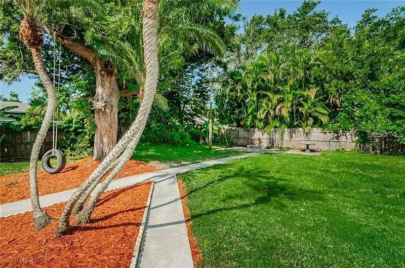 705 Bayshore Dr, FL