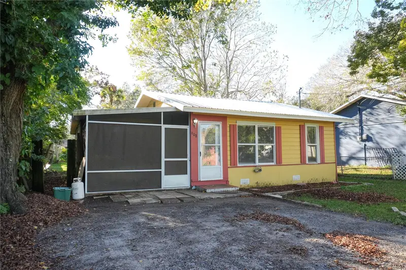 608 Bay Ave, FL