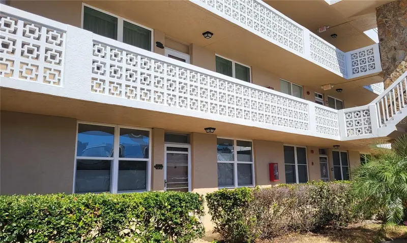 4915 Bay St Ne #334, FL