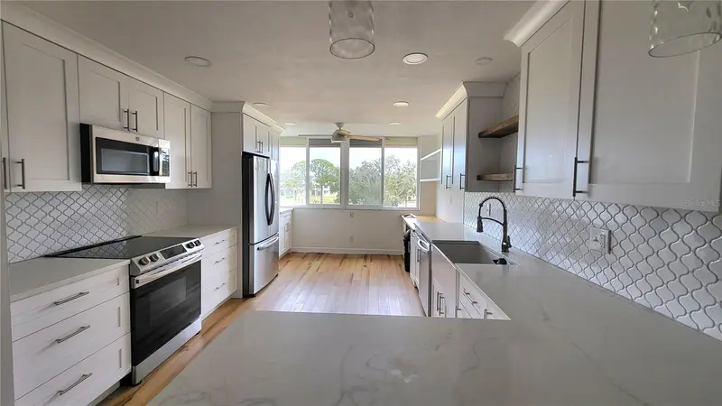 4915 Bay St Ne #334, FL