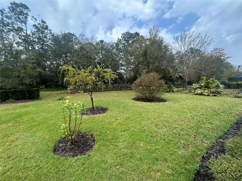 665 Elk River Dr, FL