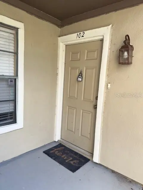 200 Afton Sq #11-102, FL