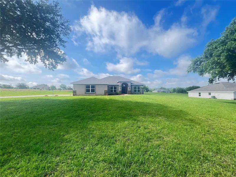 37298 Hidden View Cir, FL