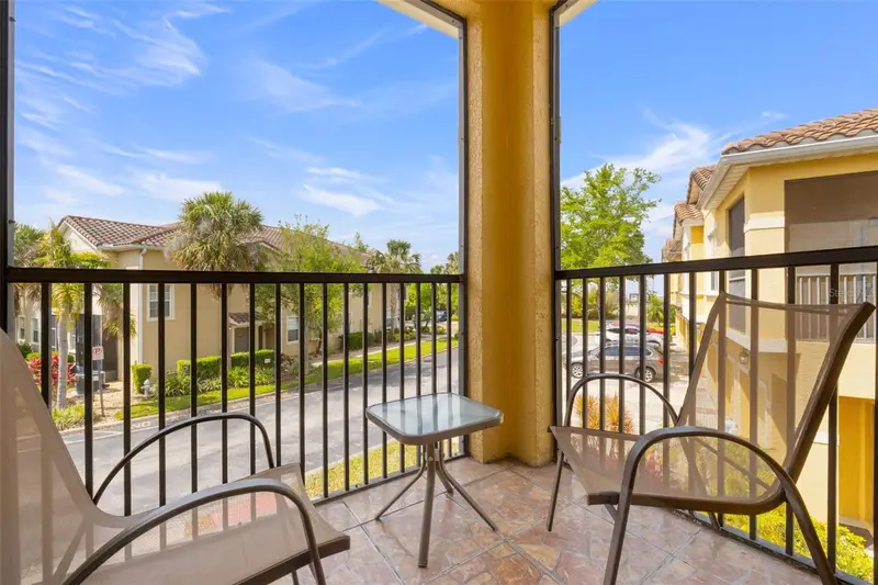 2835 Oakwater Dr #2835, FL