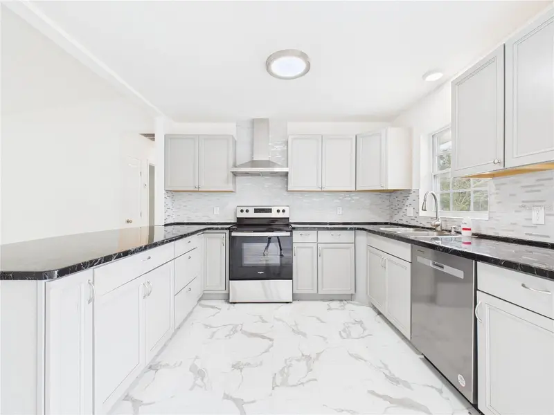 2 Pine Pass Dr, FL