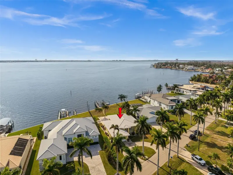 264 Bayshore Dr, FL