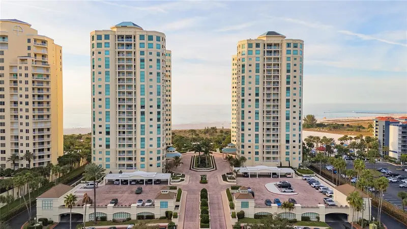 1170 Gulf Blvd #404, FL