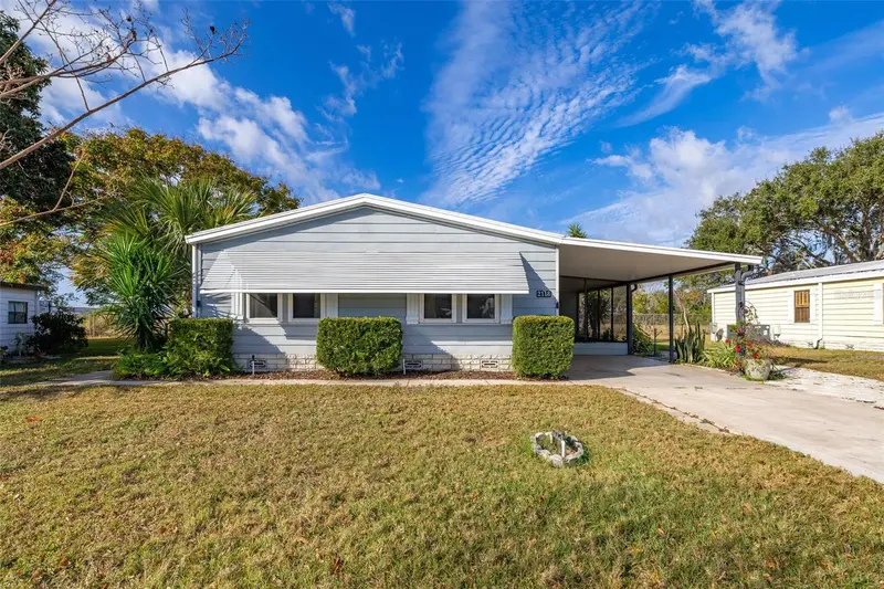 Zellwood Station listing