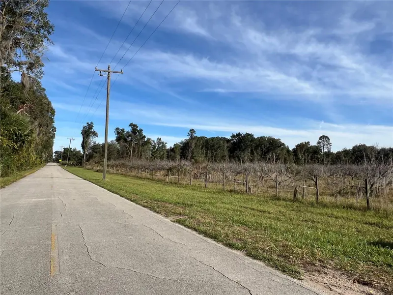 18250 Ravenswood Rd, FL