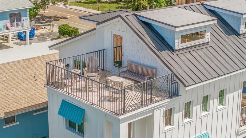 1800 Gulf Blvd #1, FL