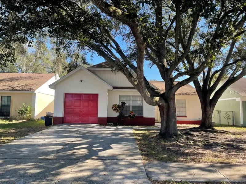8211 Clermont St, FL
