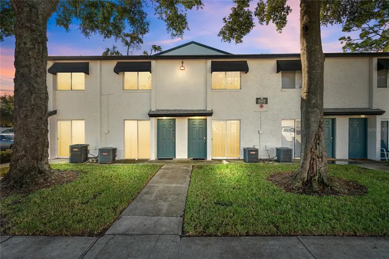 4223 S. Semoran Blvd #9, FL