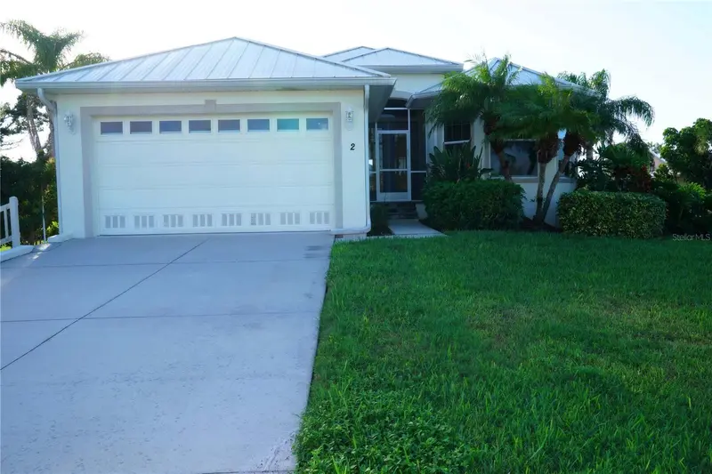 2 Windward Pl, FL