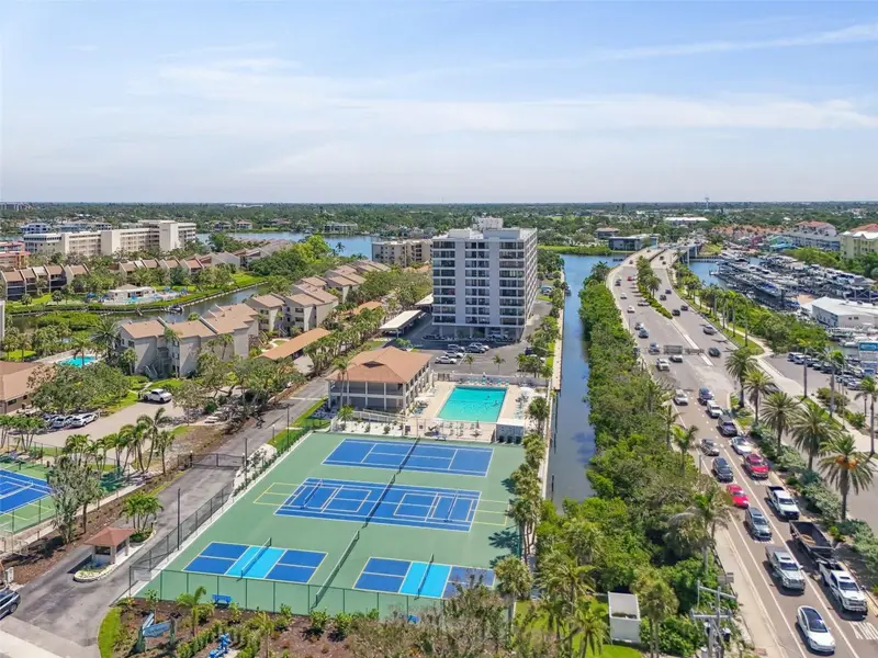 6415 Midnight Pass Rd #211, FL