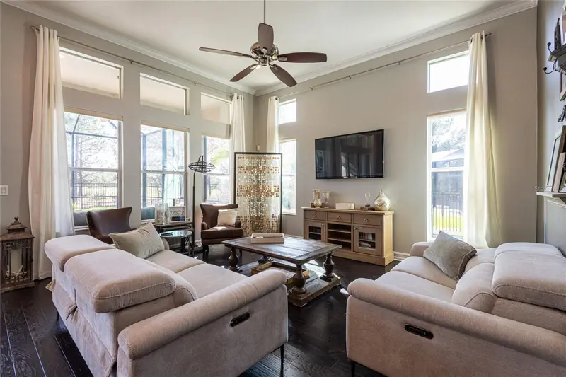 6615 Current Dr, FL