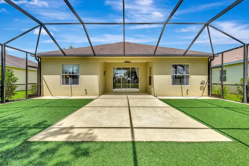 5005 Torrey Pines Run, FL