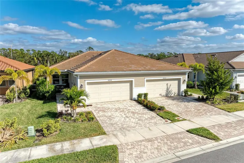 20718 Galileo Pl, FL