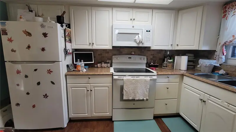 4924 Live Oak Cir #115, FL