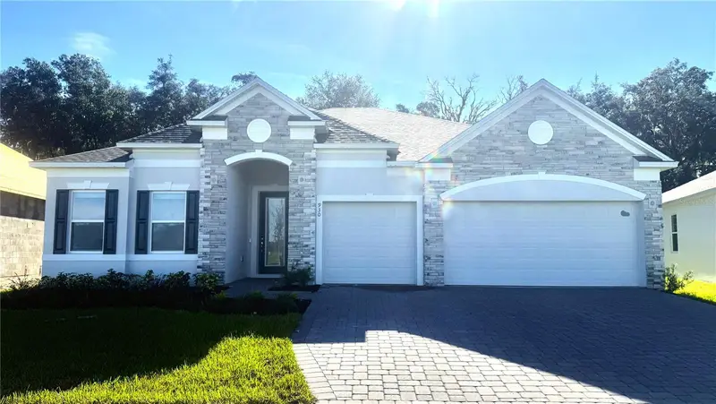 930 Buckeye Dr, FL